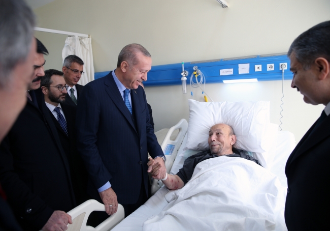 Cumhurbaşkanı Erdoğan yaralıları ziyaret etti